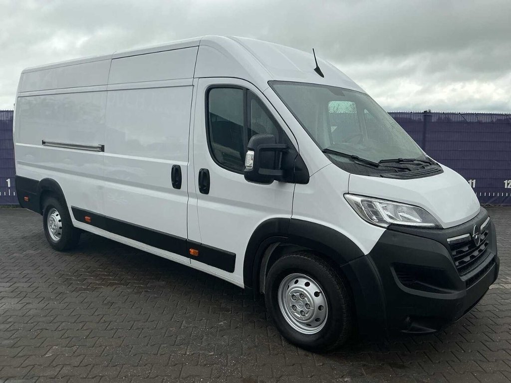 Opel Movano